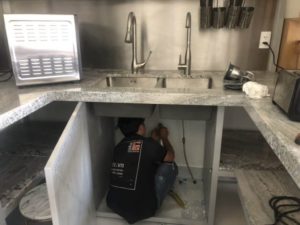 Quá trình làm việc của dịch vụ thông tắc chậu rửa bát tại Bắc Ninh