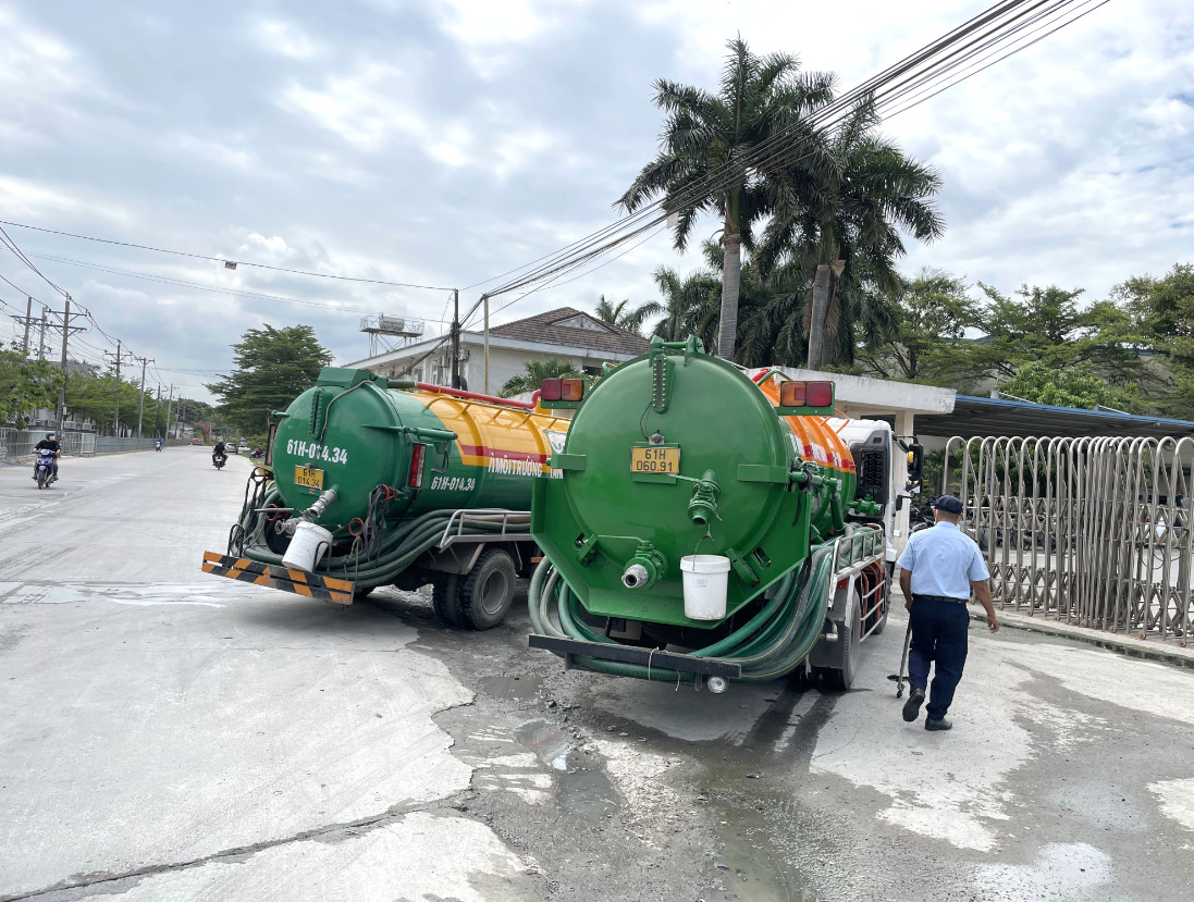 Hút hầm cầu Tuy Hòa uy tín, giá rẻ, không đục phá - Dịch Vụ Môi Trường Xanh Tuy Hòa