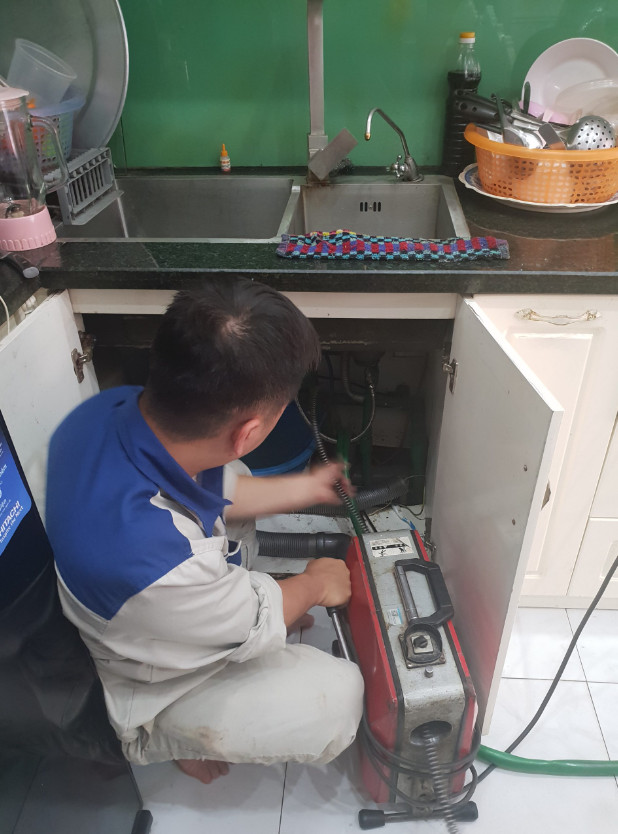 thợ thông cống tại Huế